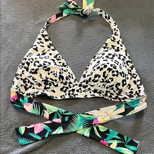 Reversible halter bikini top new